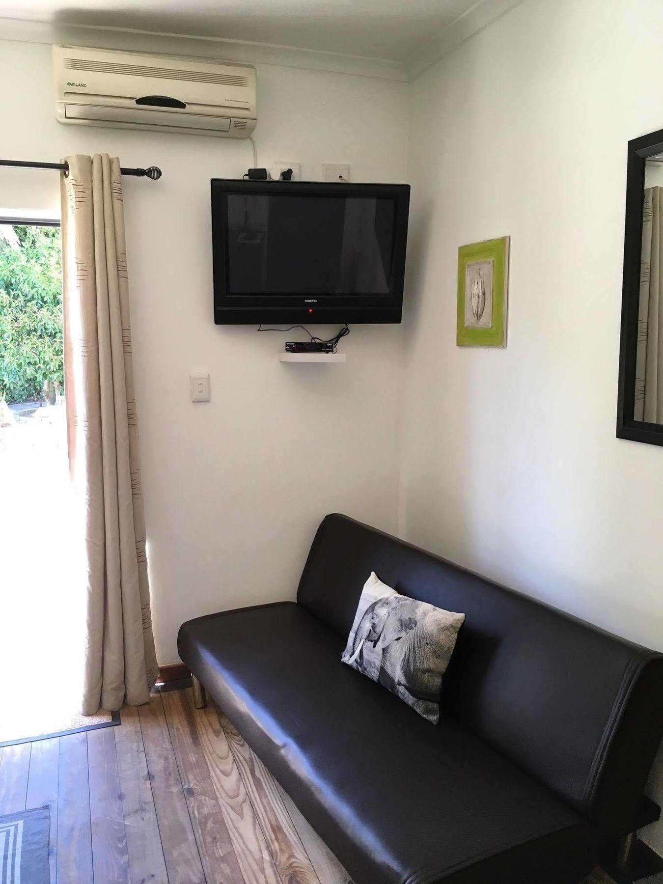 Ons Stee Bed And Breakfast เวลลิงตัน ภายนอก รูปภาพ