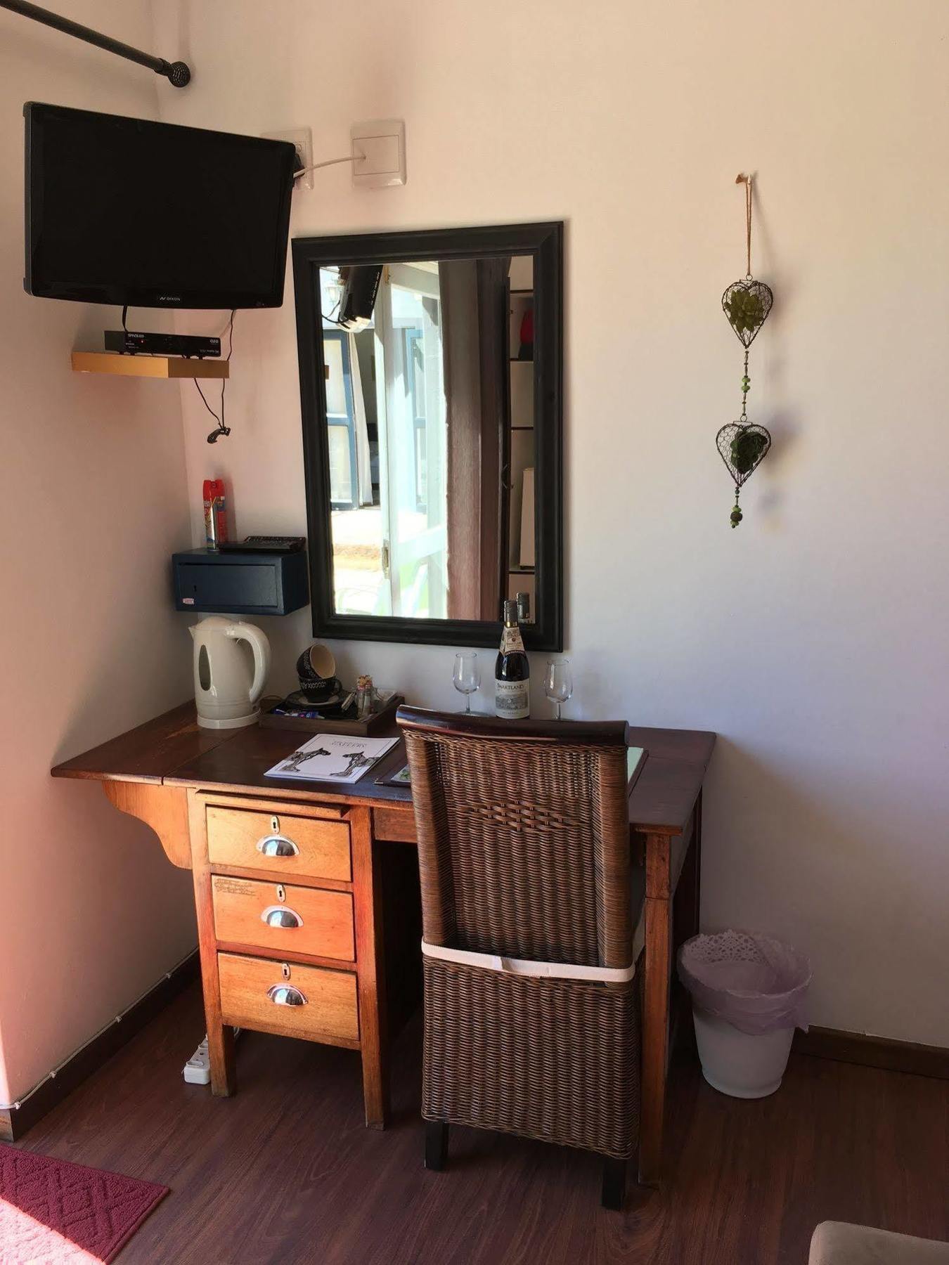 Ons Stee Bed And Breakfast เวลลิงตัน ภายนอก รูปภาพ