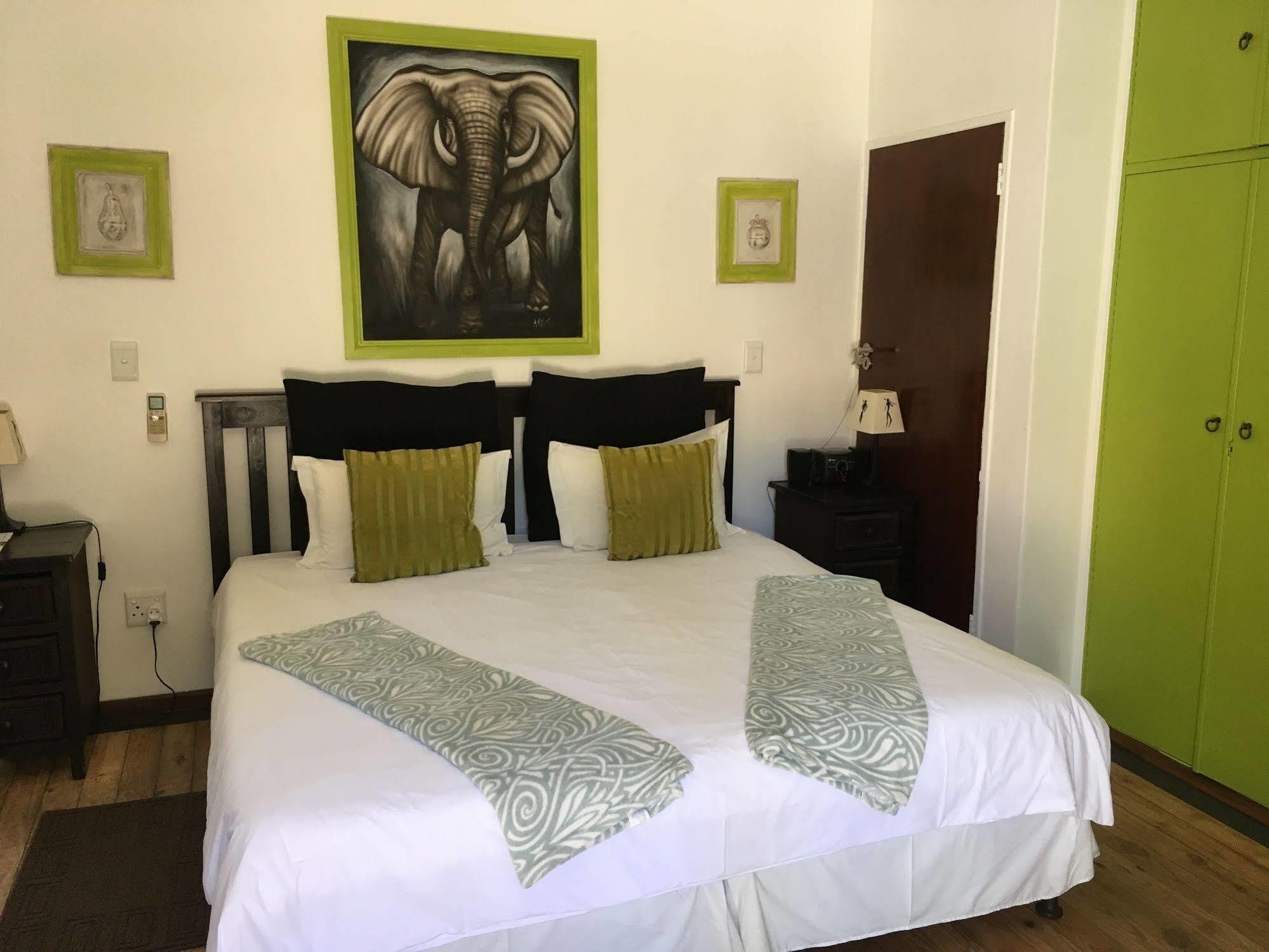 Ons Stee Bed And Breakfast เวลลิงตัน ภายนอก รูปภาพ